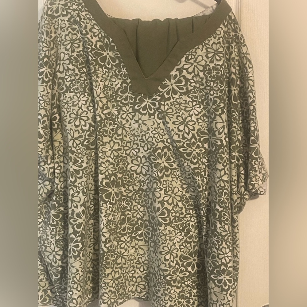 Woman Within Olive Floral matching  Capri set with Tunic